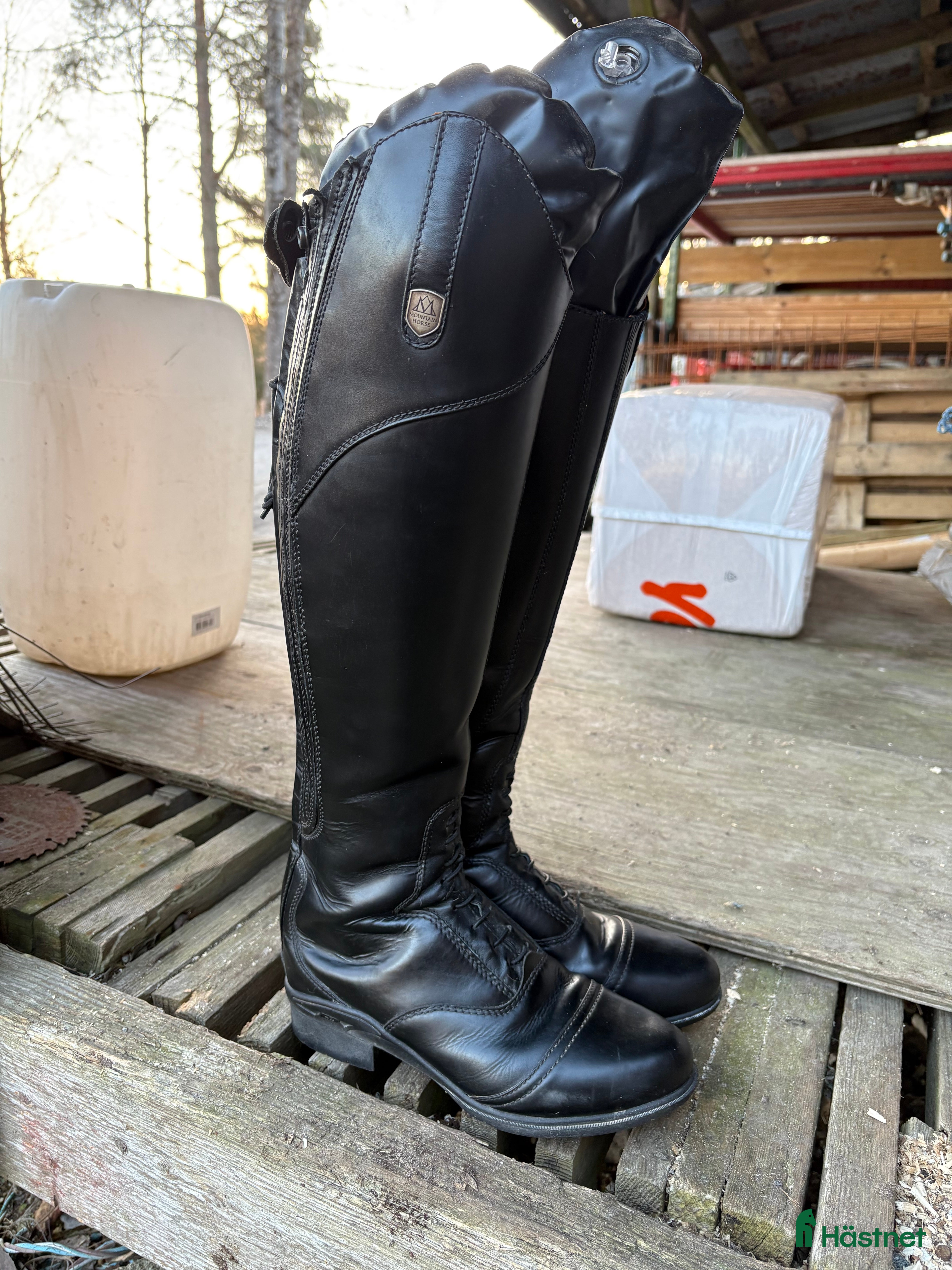 Ridstövlar ryttarutrustning till salu: Fina ridstövlar - Annons 1