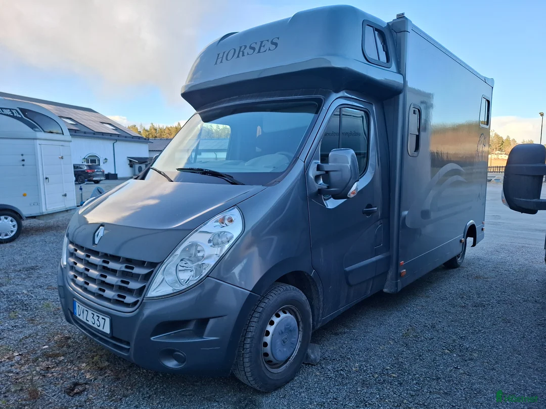 Hästlastbilar  fordon & transport till salu: B-kortare med lågt miltal och hög lastvikt - Annons 2