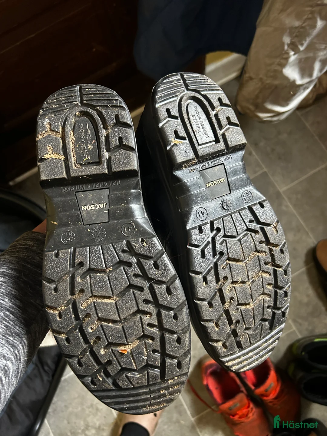 Övrig Ryttarutrustning ryttarutrustning till salu: Skor med stålhätta  i Hörby - Annons 3