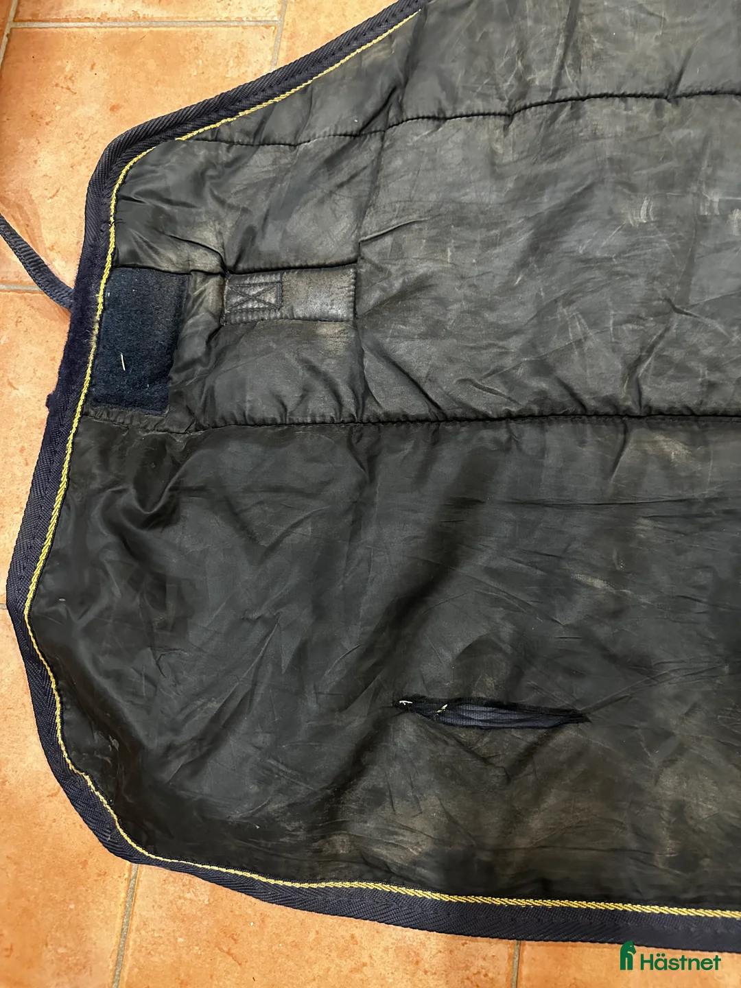 Täcken hästutrustning till salu: Vintertäcke stl 135-140  - Annons 3