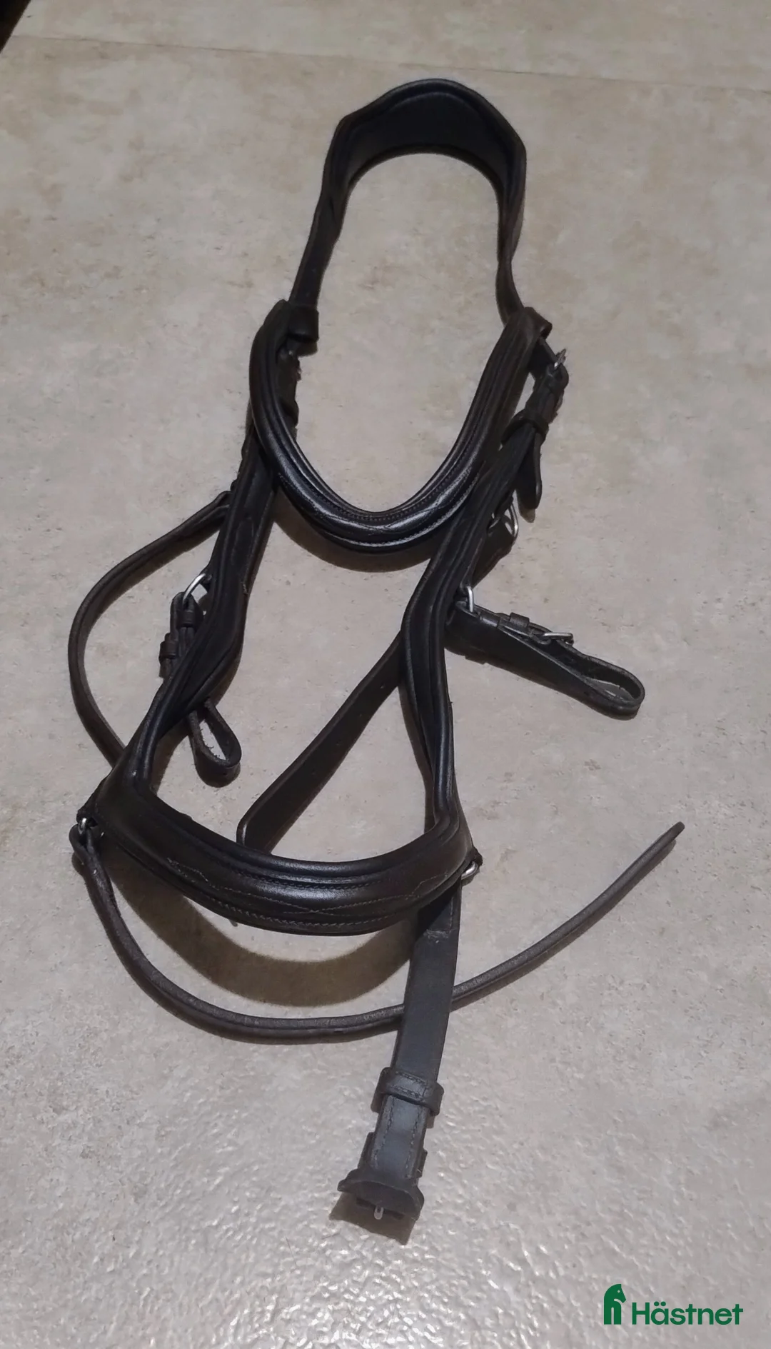 Träns hästutrustning till salu: Träns, förbyglar och gjordar  - Annons 1