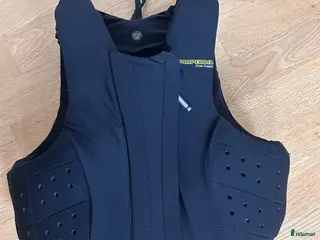 Säkerhetsvästar ryttarutrustning till salu: Säljer nyskick Komperdell säkerhetsväst - Annons 2