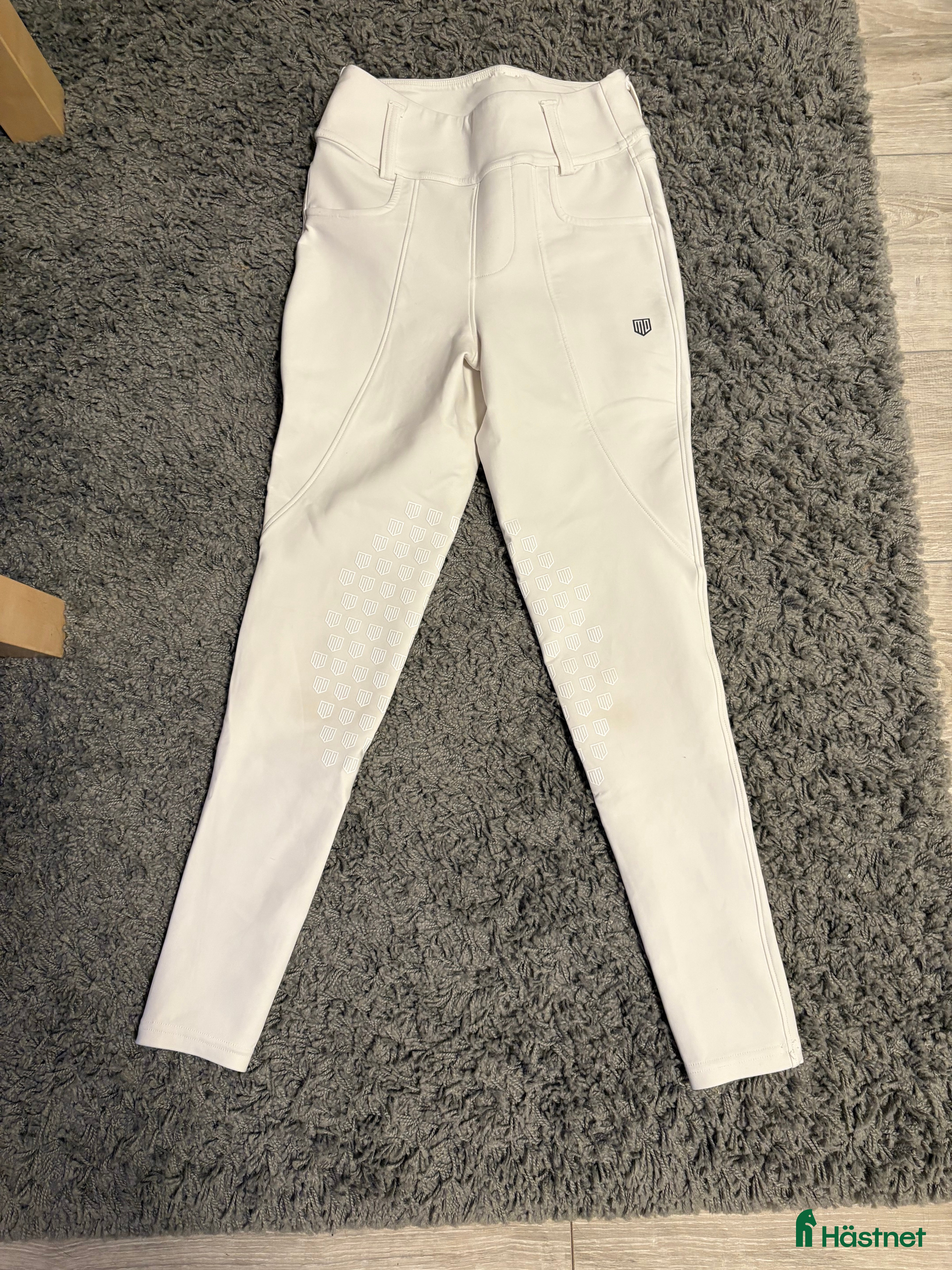 Ridbyxor ryttarutrustning till salu: Vita ridbyxor från Maya delorez  i Tösse - Annons 21