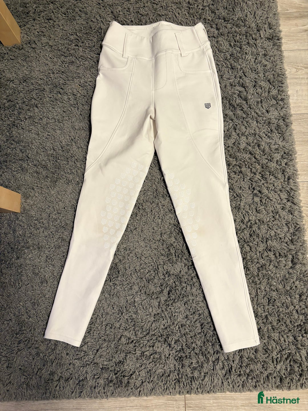 Ridbyxor ryttarutrustning till salu: Vita ridbyxor från Maya delorez  i Tösse - Annons 1