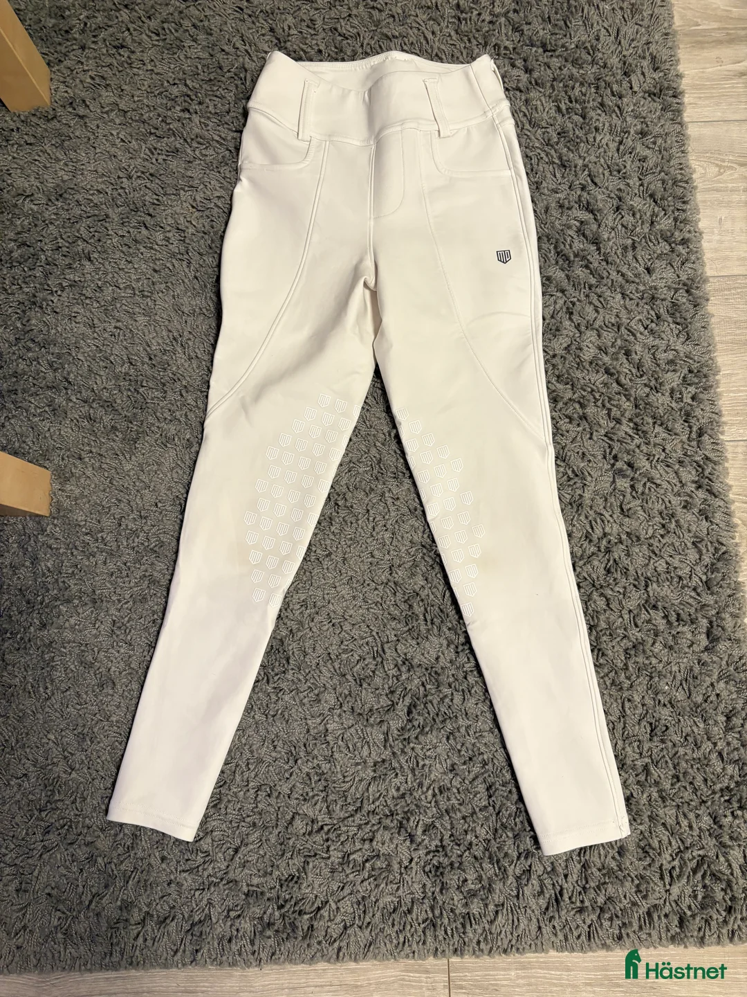 Ridbyxor ryttarutrustning till salu: Vita ridbyxor från Maya delorez  i Tösse - Annons 1