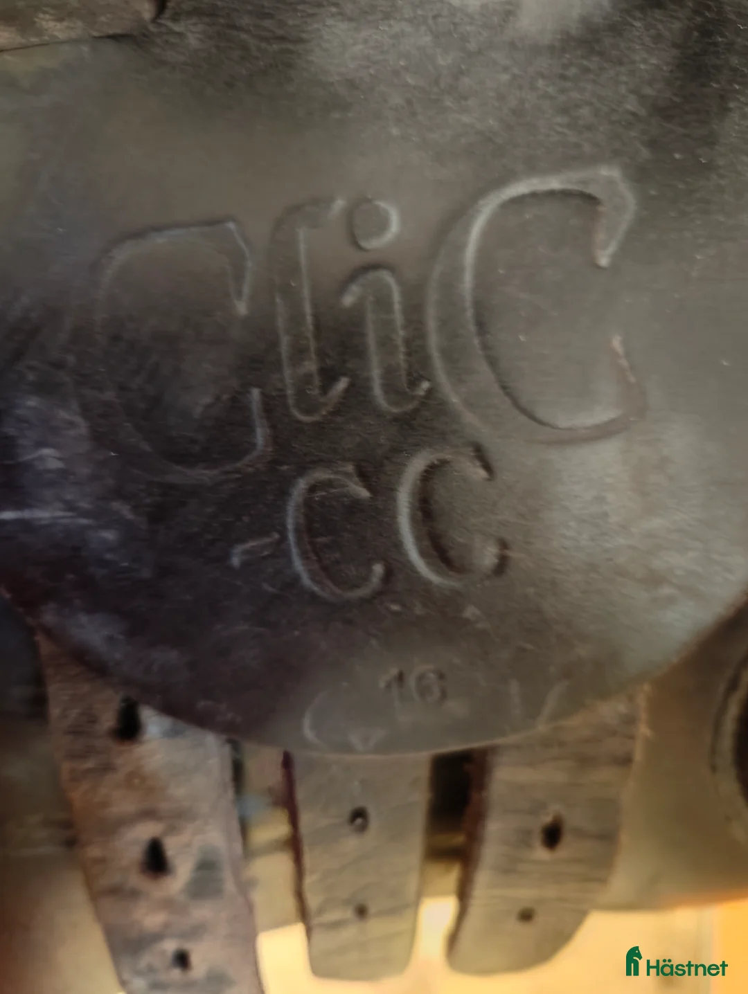 Sadlar hästutrustning till salu: Fin Globus clic i Östersund - Annons 4