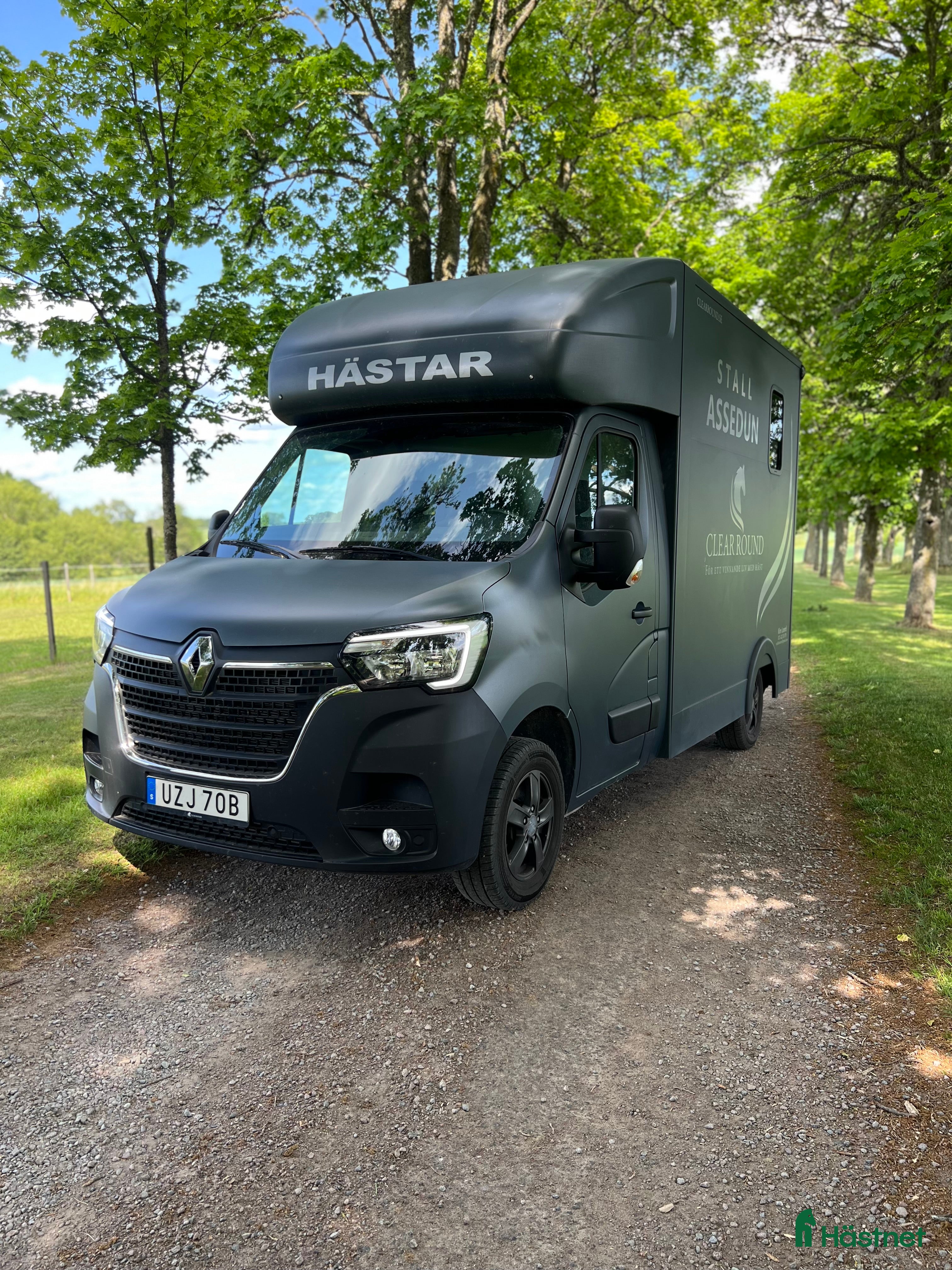 Hästlastbilar  fordon & transport till salu: Clear Round Ultra Lätt - Annons 1