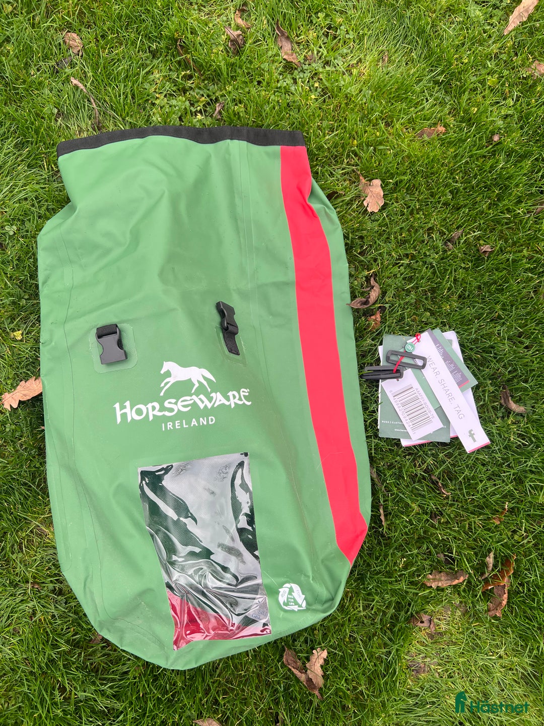 Täcken hästutrustning till salu: Rambo Supreme regntäcke inkl hals i Vargön - Annons 9