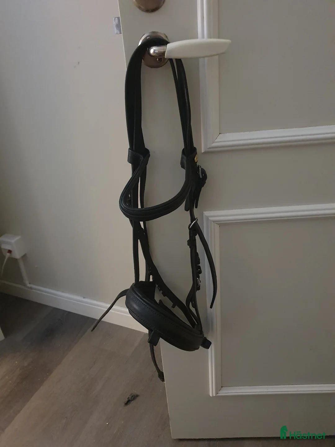 Träns hästutrustning till salu: Svart träns av märket capriole  - Annons 4