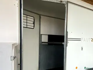 Hästtransporter fordon & transport till salu: 1,5-hästars Fautras AidSystem+sadelskåp - Annons 7