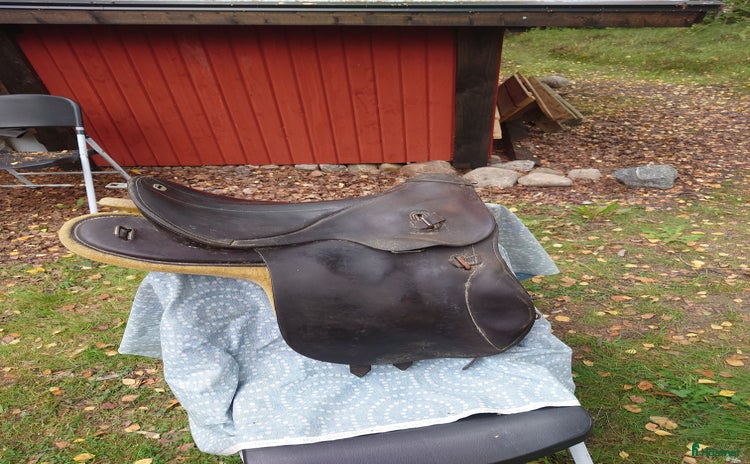 Sadlar hästutrustning till salu i Sollentuna - Annons 6