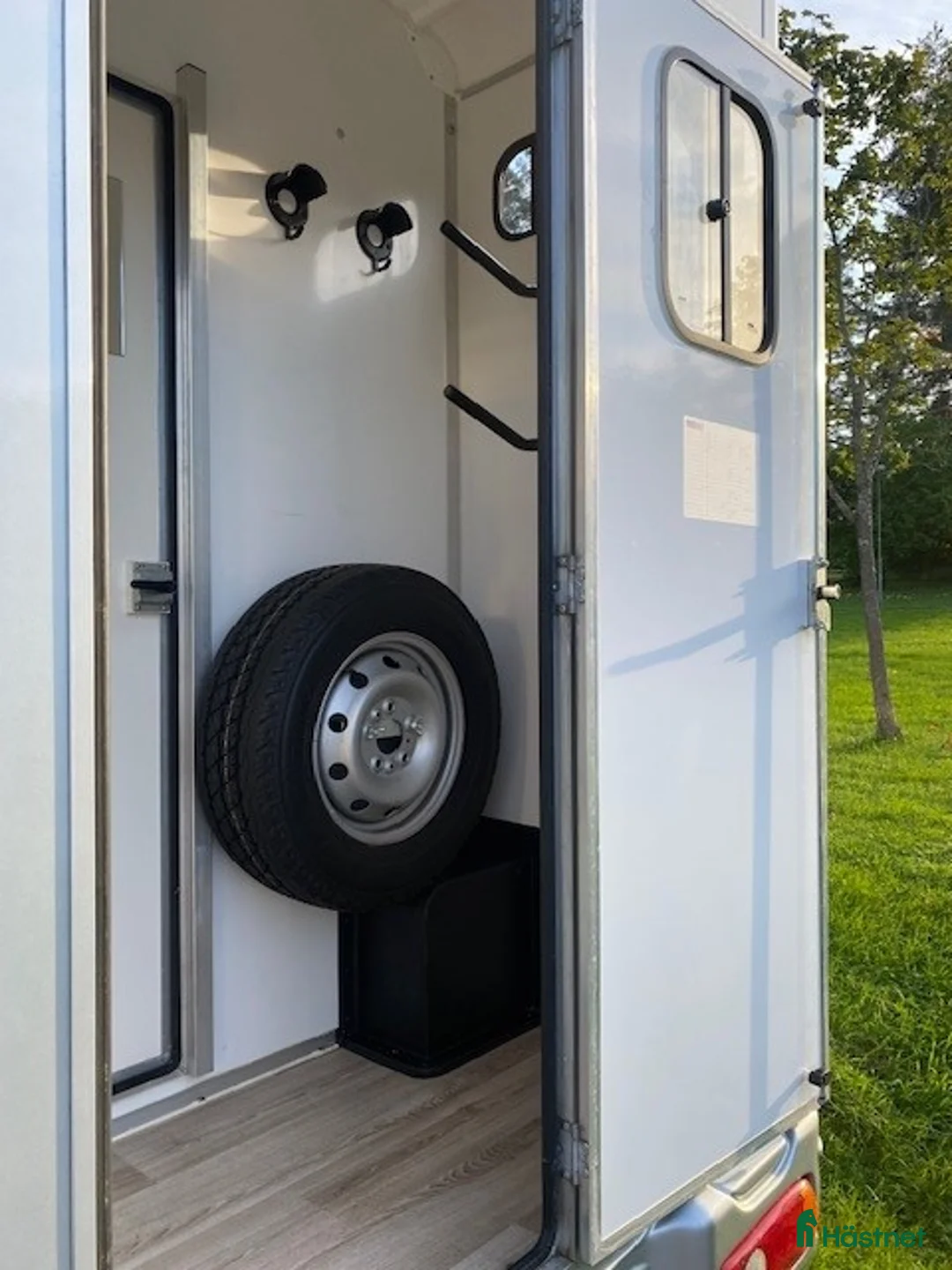 Hästlastbilar  fordon & transport till salu: Peugeot Equi-Trek 2018, lågmilare. - Annons 10