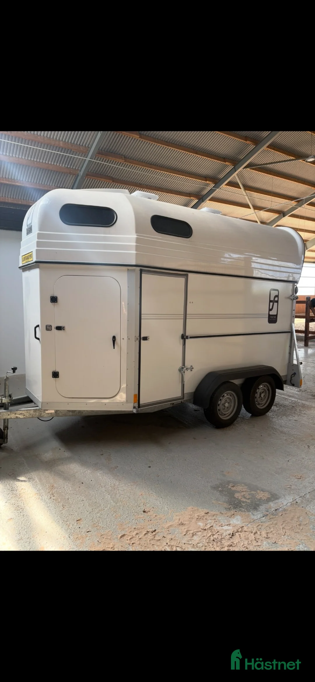 Hästtransporter  fordon & transport till salu: Hästtransport i bra skick  - Annons 1