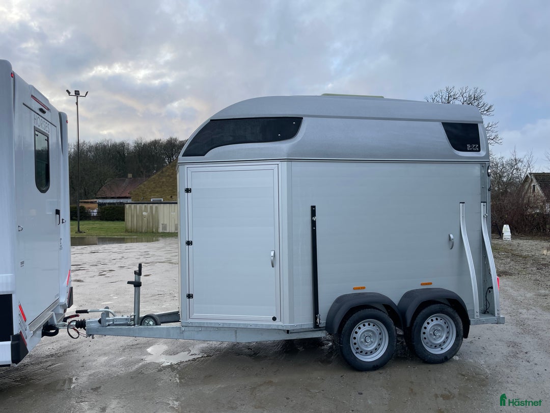 Hästtransporter  fordon & transport till salu: Slitstark och marknadens stabilaste konstruktion. i Flyinge - Annons 5