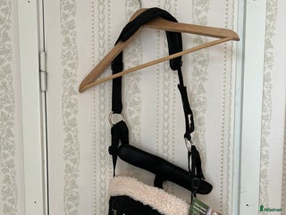 Övrig Hästutrustning hästutrustning till salu: Shires Gräsreducerare Deluxe Comfort, stl F i Halmstad - Annons 4