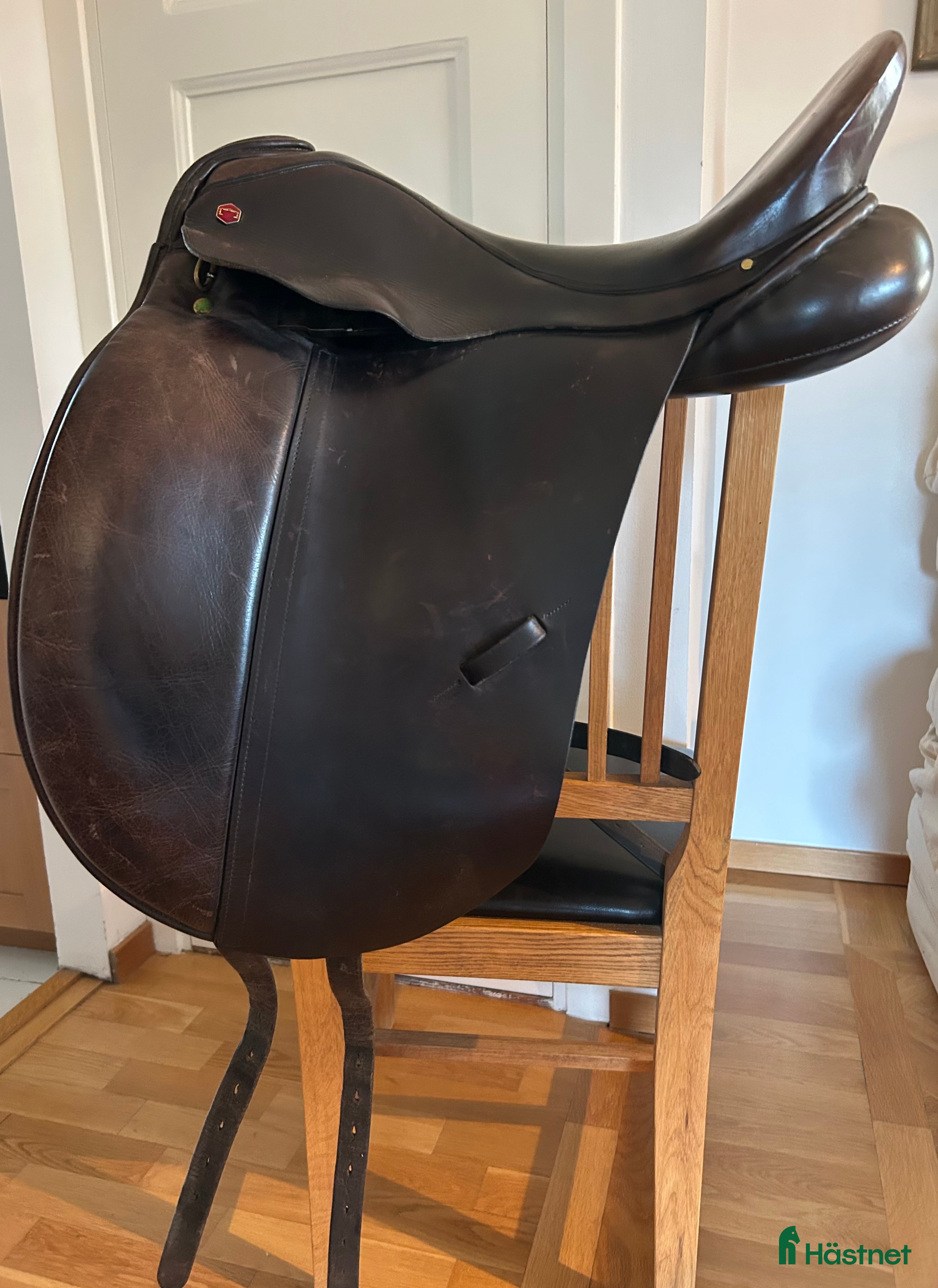 Sadlar hästutrustning till salu: Albion dressyrsadel M-W till salu i Danderyd - Annons 2