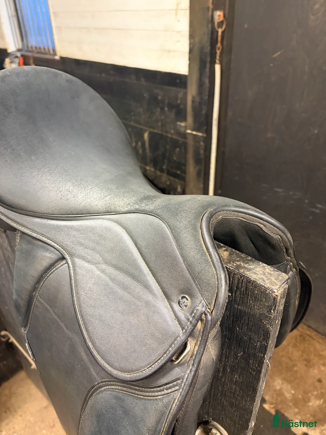 Sadlar hästutrustning till salu: Dressyrsadel Thorowgood - Annons 2