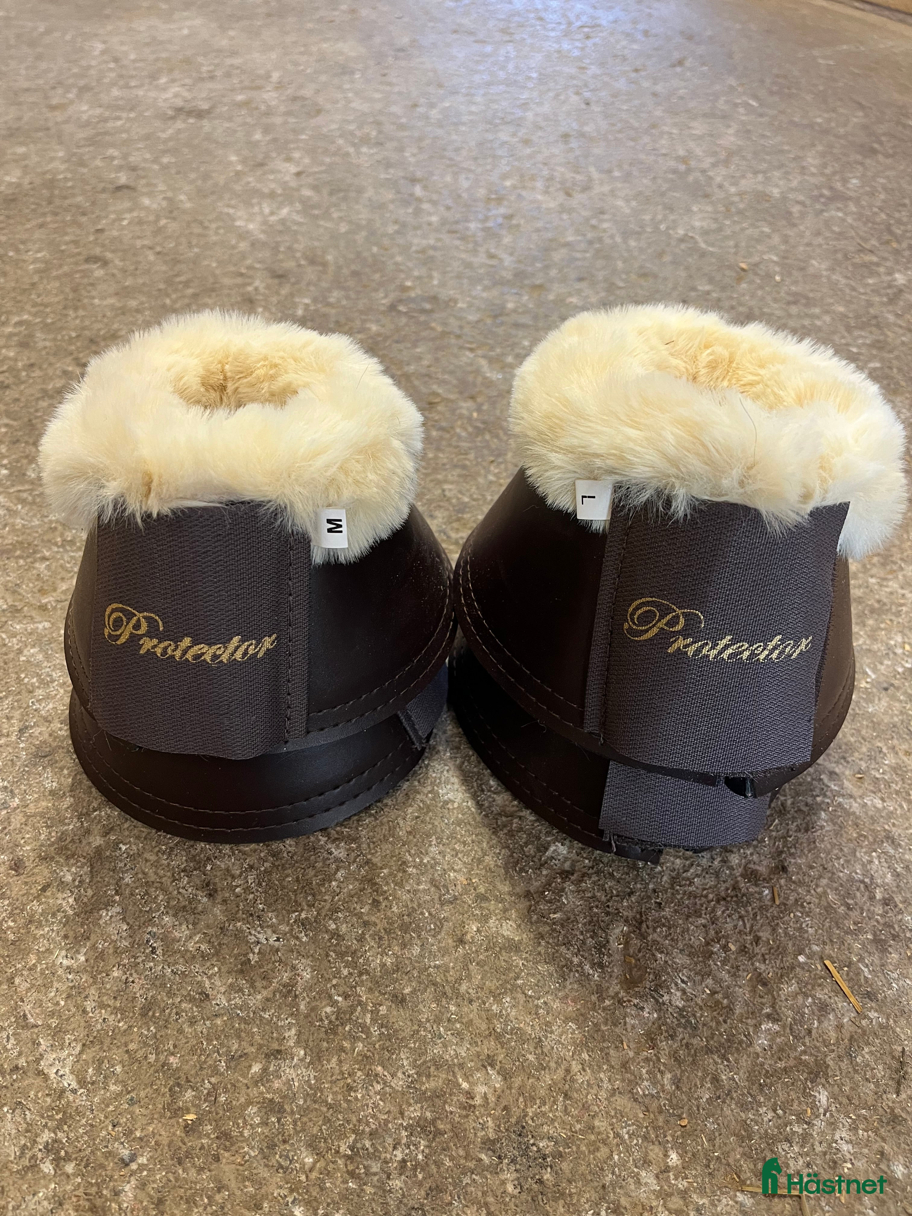 Benskydd hästutrustning till salu: 4 nya boots i strl M o L i Uppsala - Annons 1