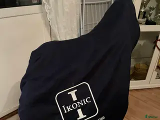 Sadlar hästutrustning Ikonic light hoppsadel till salu i Strömstad - Annons 1