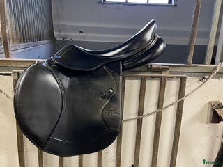Sadlar hästutrustning till salu: Lippo allegria hoppsadel i Kållekärr - Annons 12