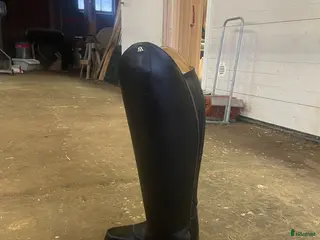 Ridstövlar ryttarutrustning till salu: Mountain Horse SERENADE - Annons 7