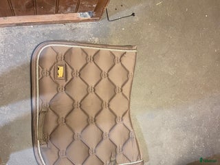 Schabrak & Vojlockar hästutrustning till salu: Fina schabrak i nyskick till salu i Hammarö - Annons 19