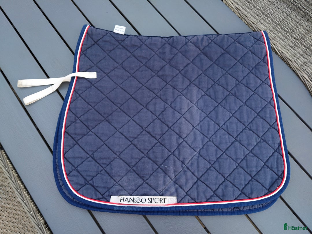 Schabrak & Vojlockar hästutrustning till salu: Diverse schabrak, paddar & vojlockar i Ljungbyholm - Annons 7