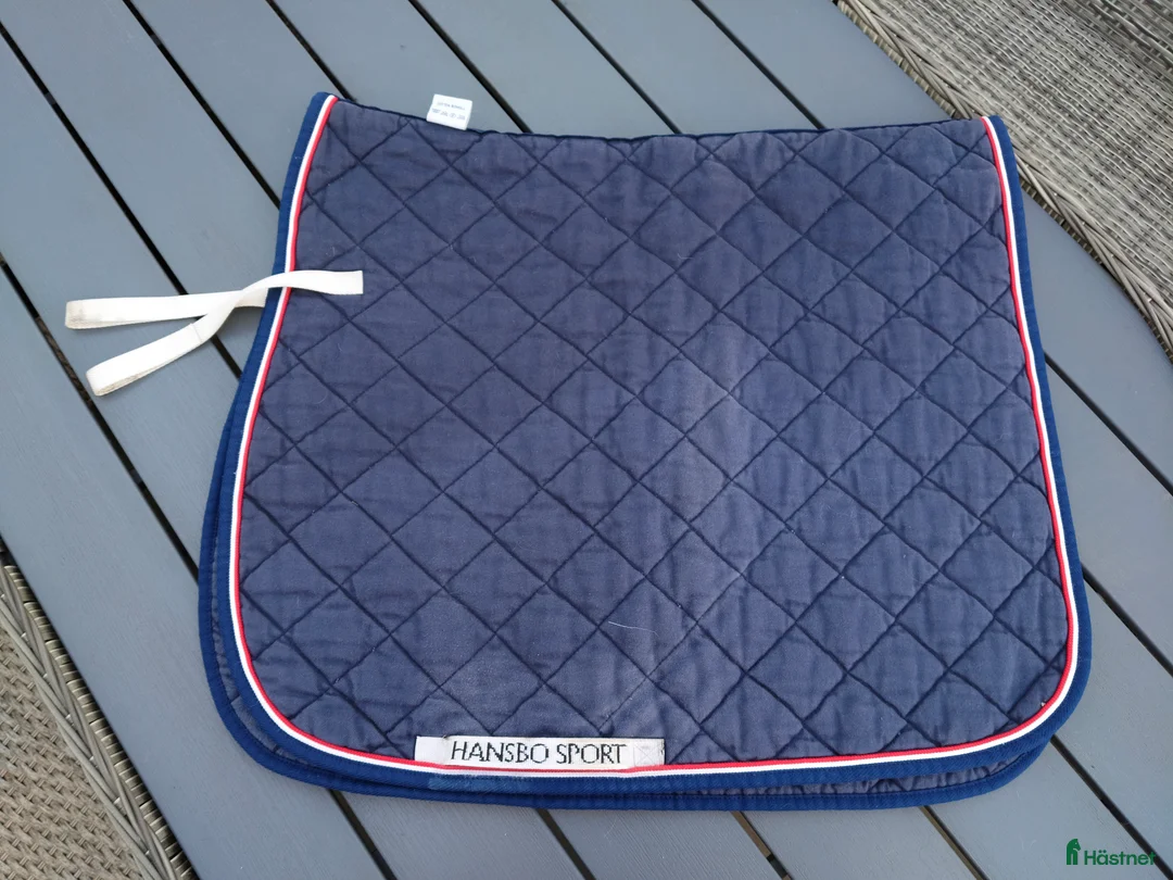 Schabrak & Vojlockar hästutrustning till salu: Diverse schabrak, paddar & vojlockar i Ljungbyholm - Annons 7