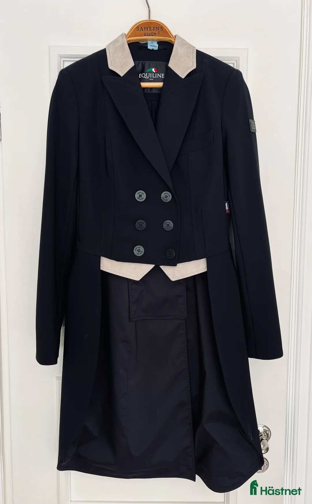 Jackor & Kavajer ryttarutrustning till salu: Dressyrfrack Equiline i Gustavsberg - Annons 1