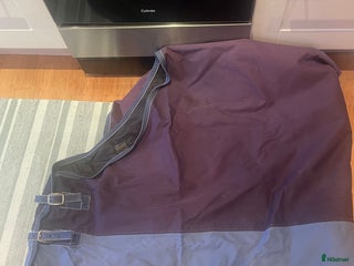 Täcken hästutrustning till salu: Shires överdragstäcke i Rosersberg - Annons 3