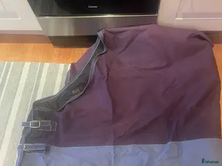 Täcken hästutrustning till salu: Shires överdragstäcke i Rosersberg - Annons 3