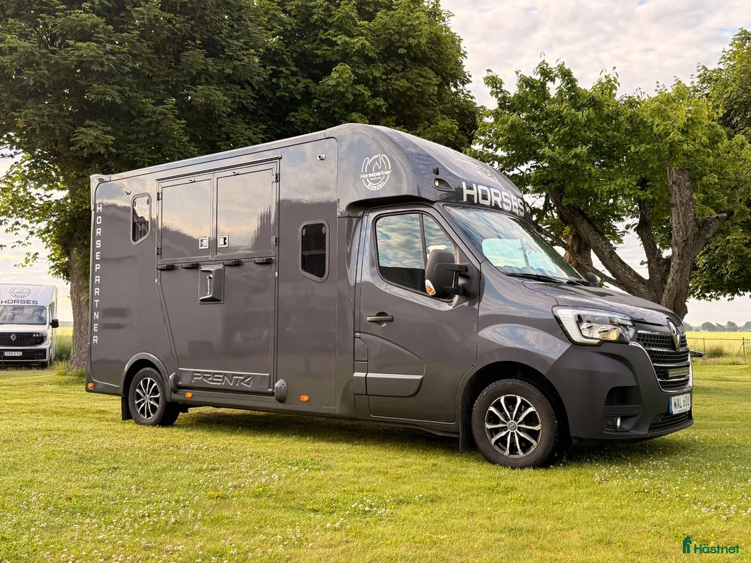 Hästlastbilar  fordon & transport till salu: Hästlastbil - Renault HORSEPARTNER EXCLUSIVE  - Annons 2