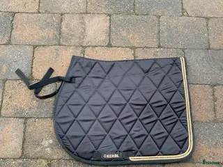 Schabrak & Vojlockar hästutrustning Snyggt schabrak!💗 i Hammarö - Annons 19