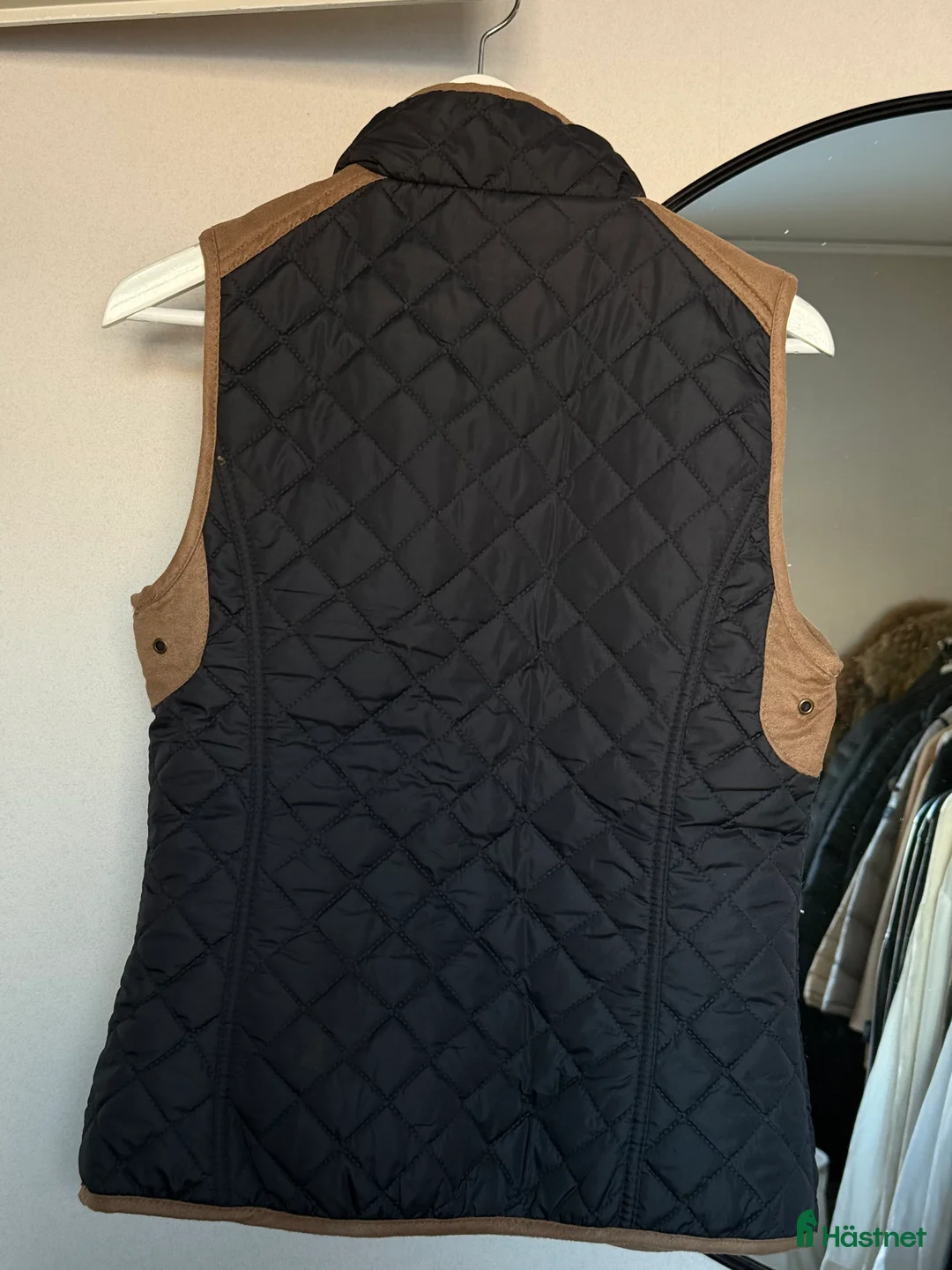 Jackor & Kavajer ryttarutrustning till salu: Stilren väst  - Annons 2