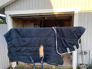 Täcken hästutrustning Innetäcke strl. 125 i Bålsta - Annons 13