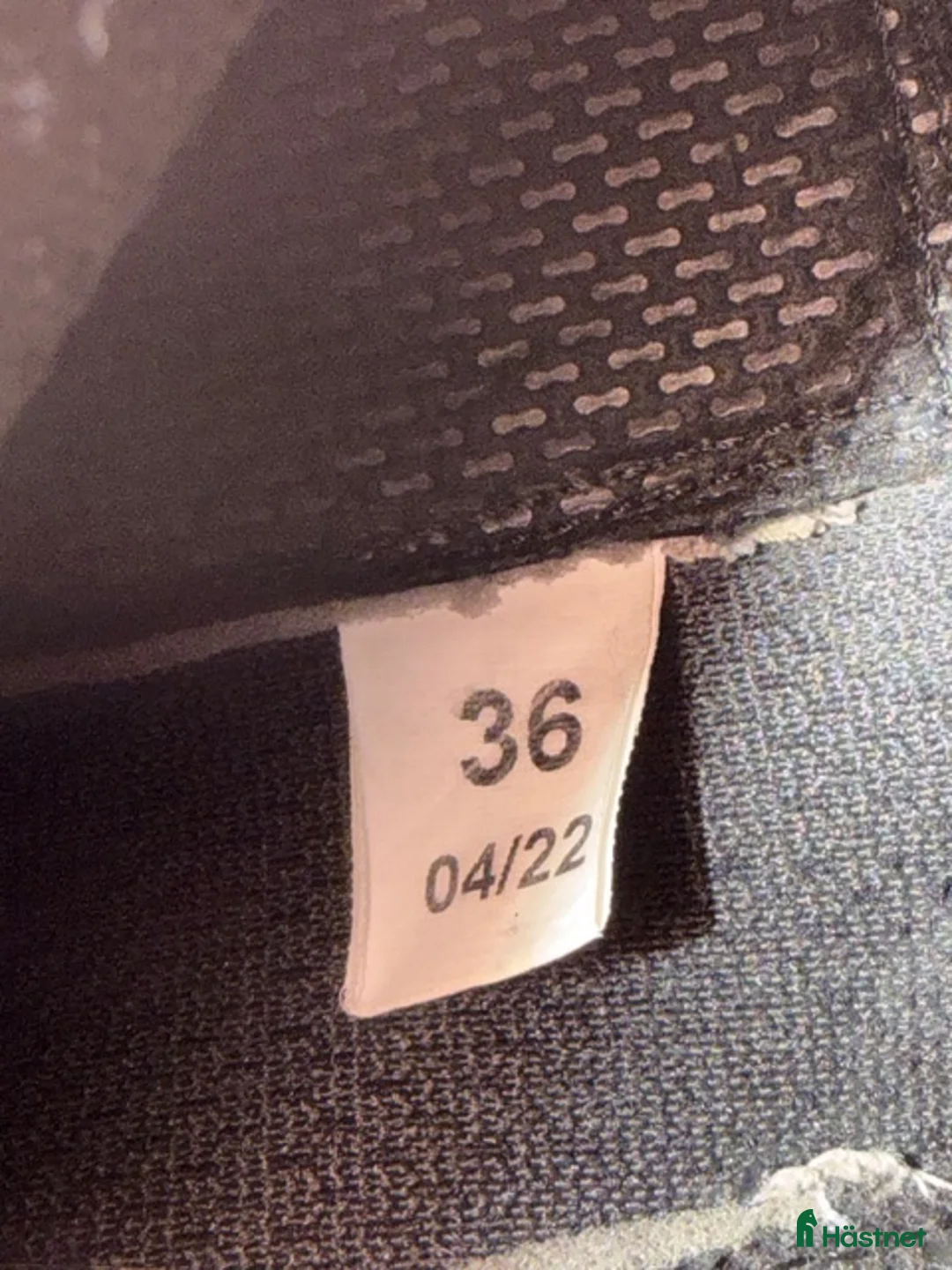 Ridstövlar ryttarutrustning till salu: Nya jättefina jodhpur i Alingsås - Annons 3