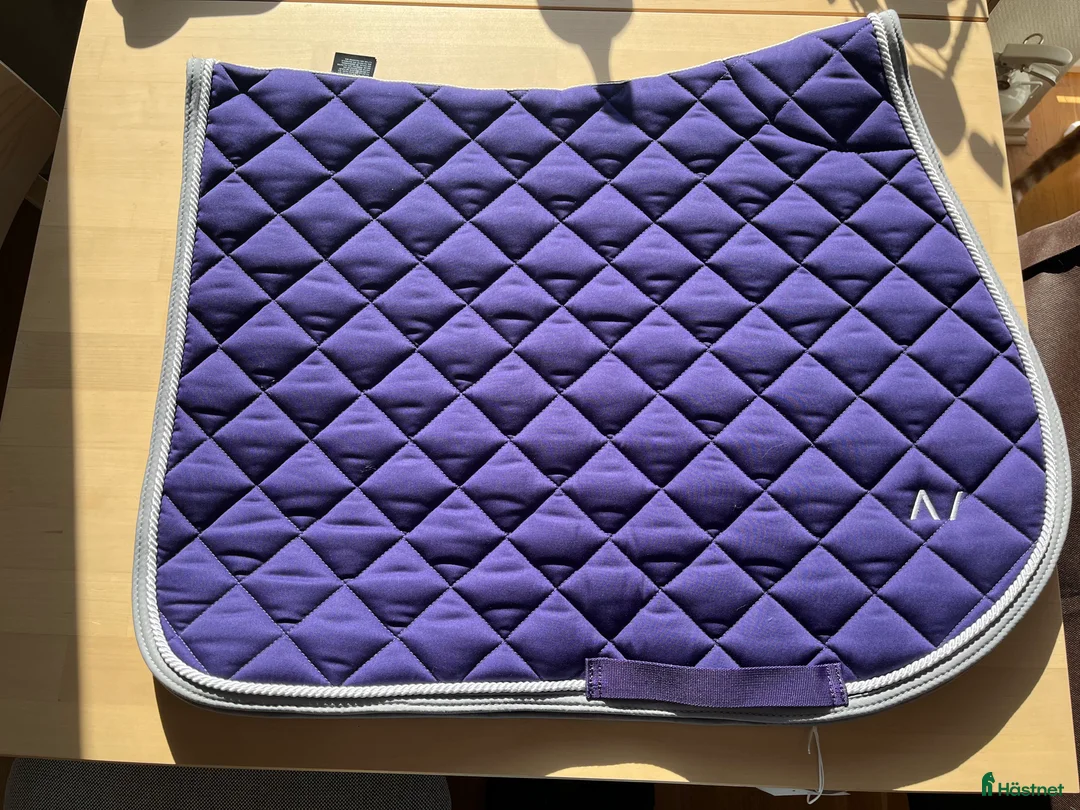 Schabrak & Vojlockar hästutrustning till salu: All in equestrian schabrak i Nacka - Annons 2