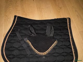 Schabrak & Vojlockar hästutrustning till salu: HKM schabrak och huva i Malmköping - Annons 16