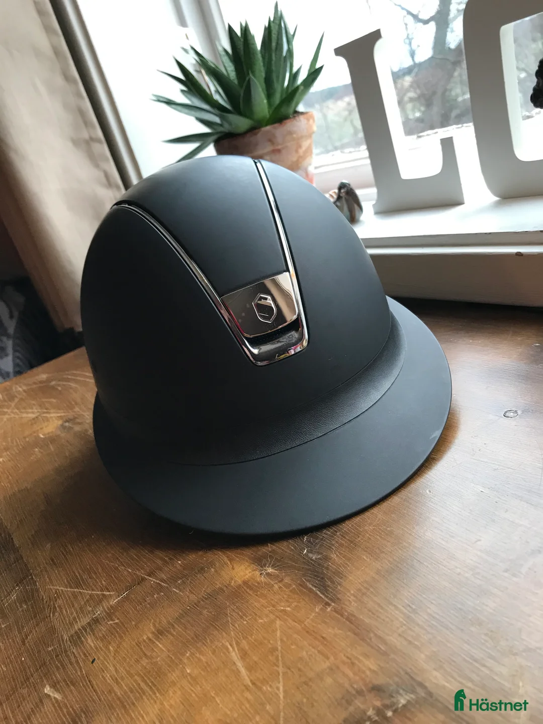 Hjälmar ryttarutrustning till salu: Superfin Samshield  i Grillby - Annons 1