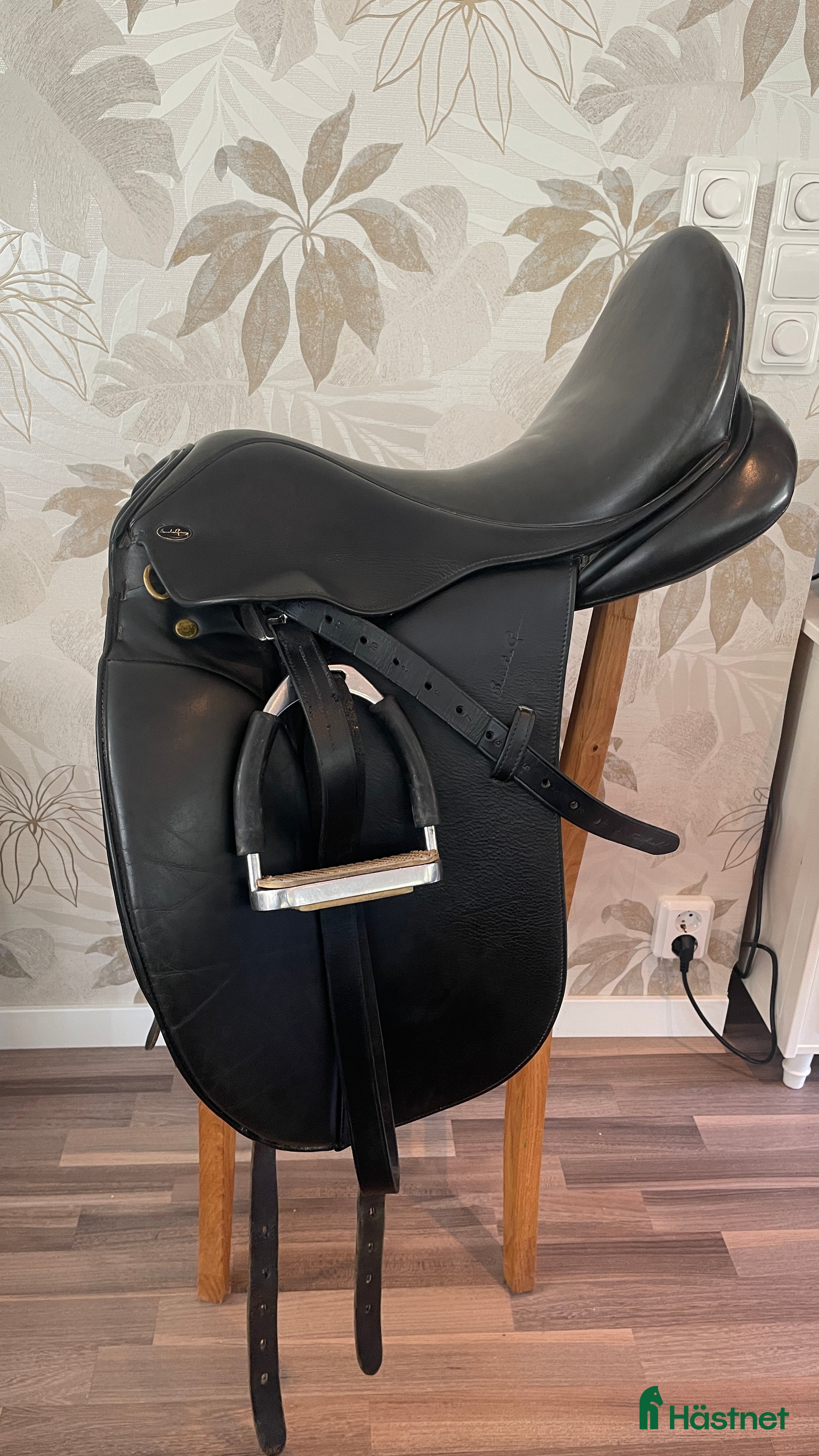Sadlar hästutrustning till salu: Fin santa Cruz sadel! i Huddinge - Annons 10