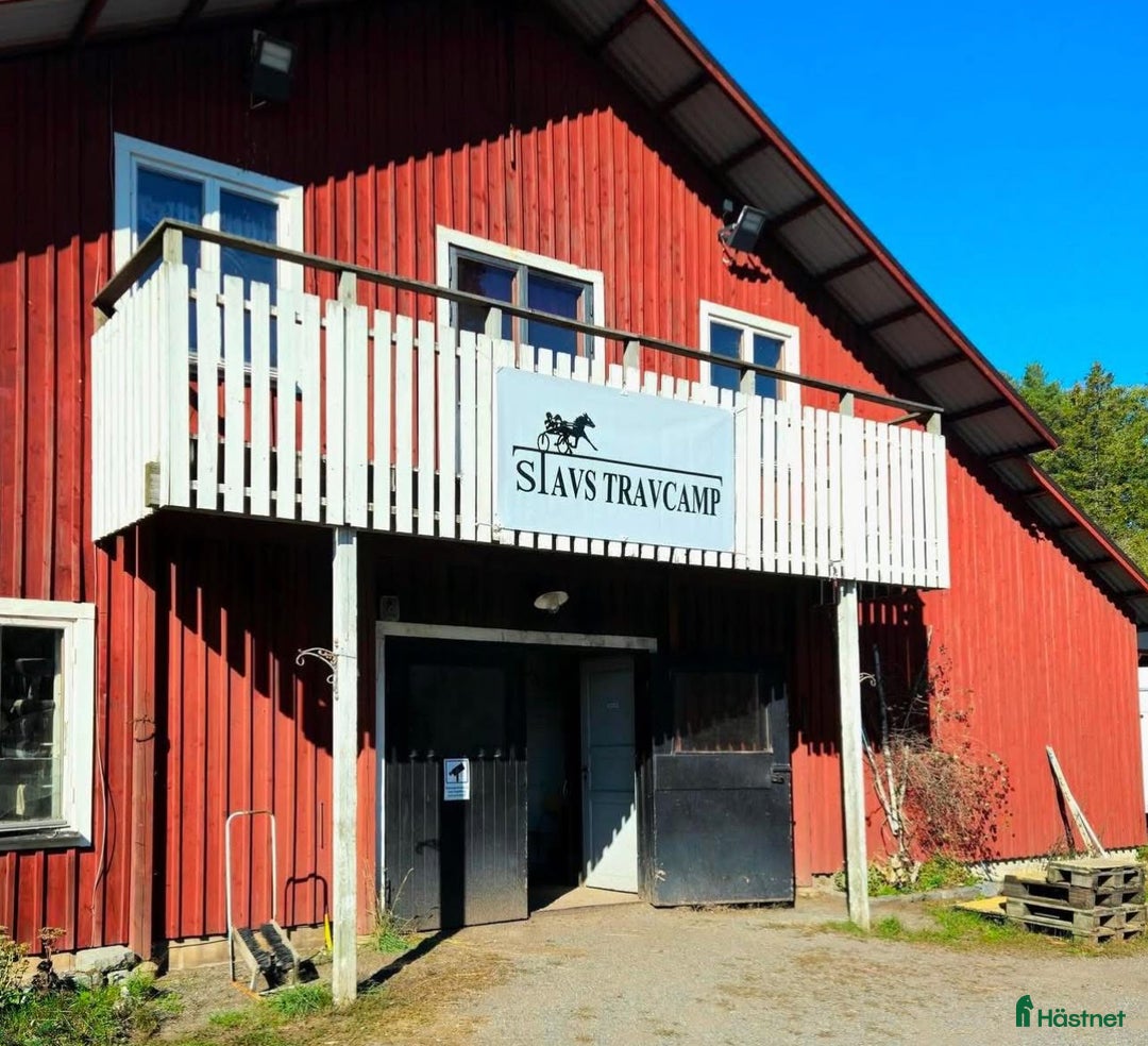  stallplats finnes: Uteboxar i Stav i Tungelsta - Annons 1