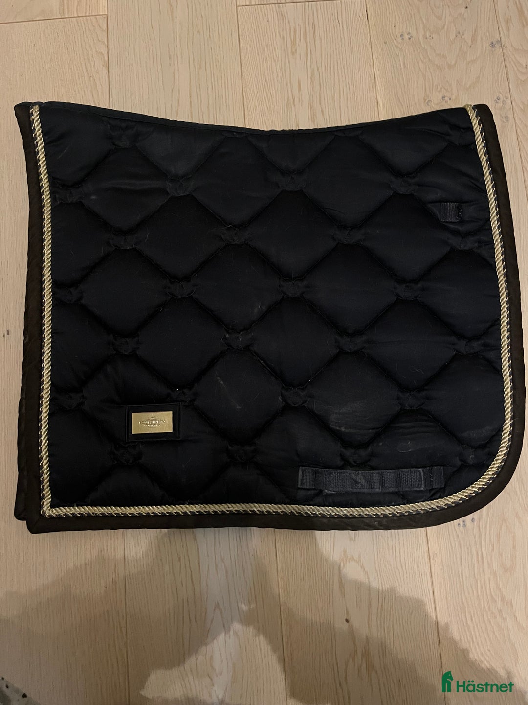 Schabrak & Vojlockar hästutrustning till salu: Equestrian Stockholm schabrak i Sollentuna - Annons 2