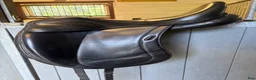 Sadlar hästutrustning till salu: Dressyrsadel Santa Cruz Leopold platinum 17,5”   - Annons 3