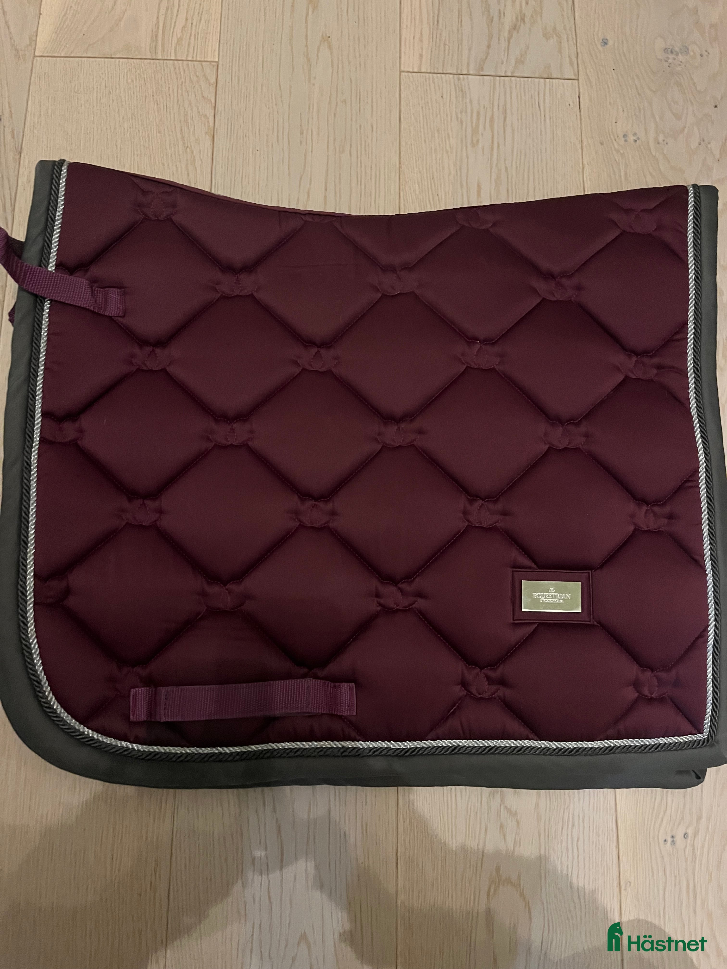 Schabrak & Vojlockar hästutrustning till salu: Equestrian Stockholm  i Sollentuna - Annons 3