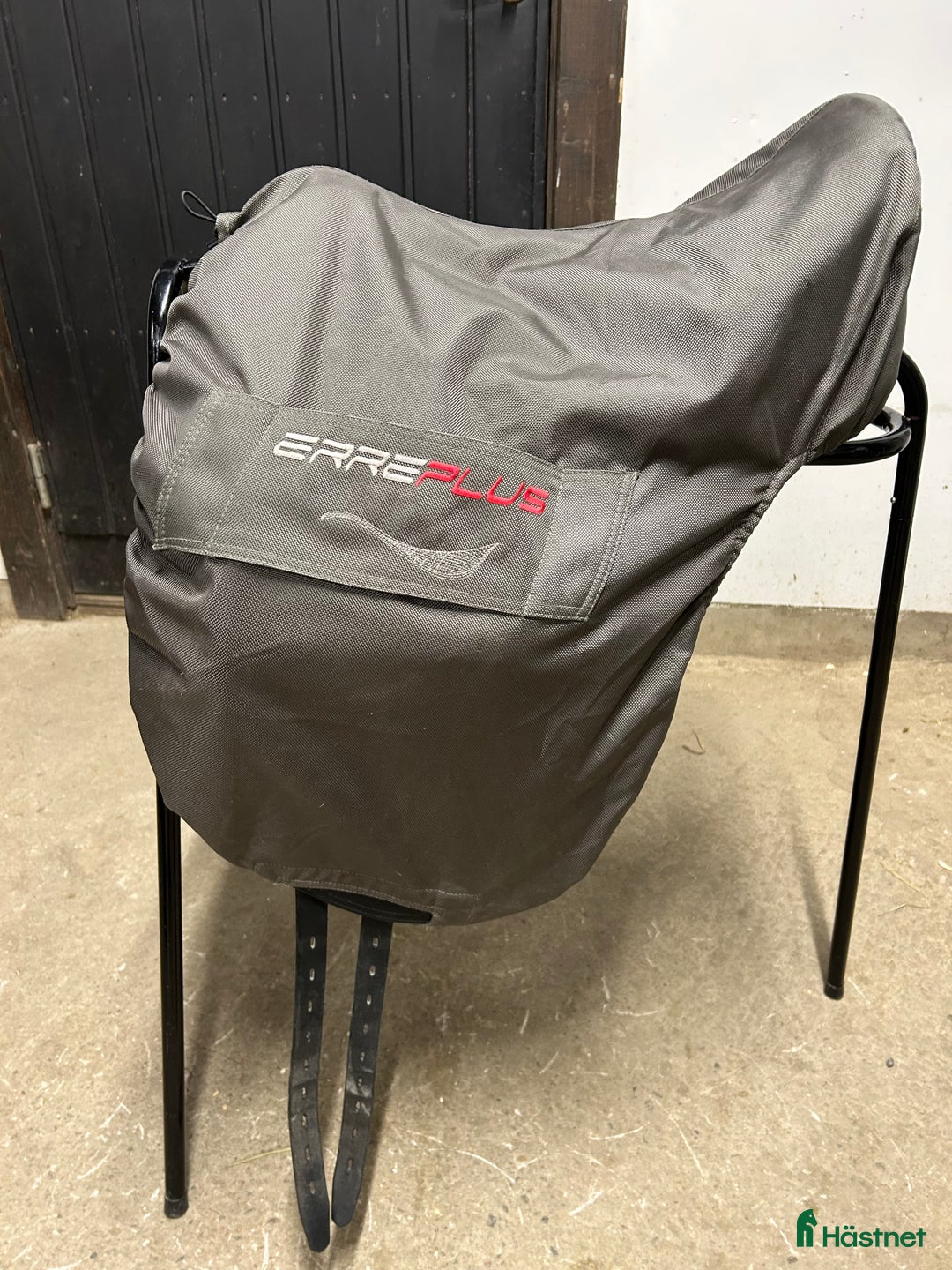 Sadlar hästutrustning till salu: Dressyrsadel Erreplus Vittoria 18’ i Söderhamn - Annons 6