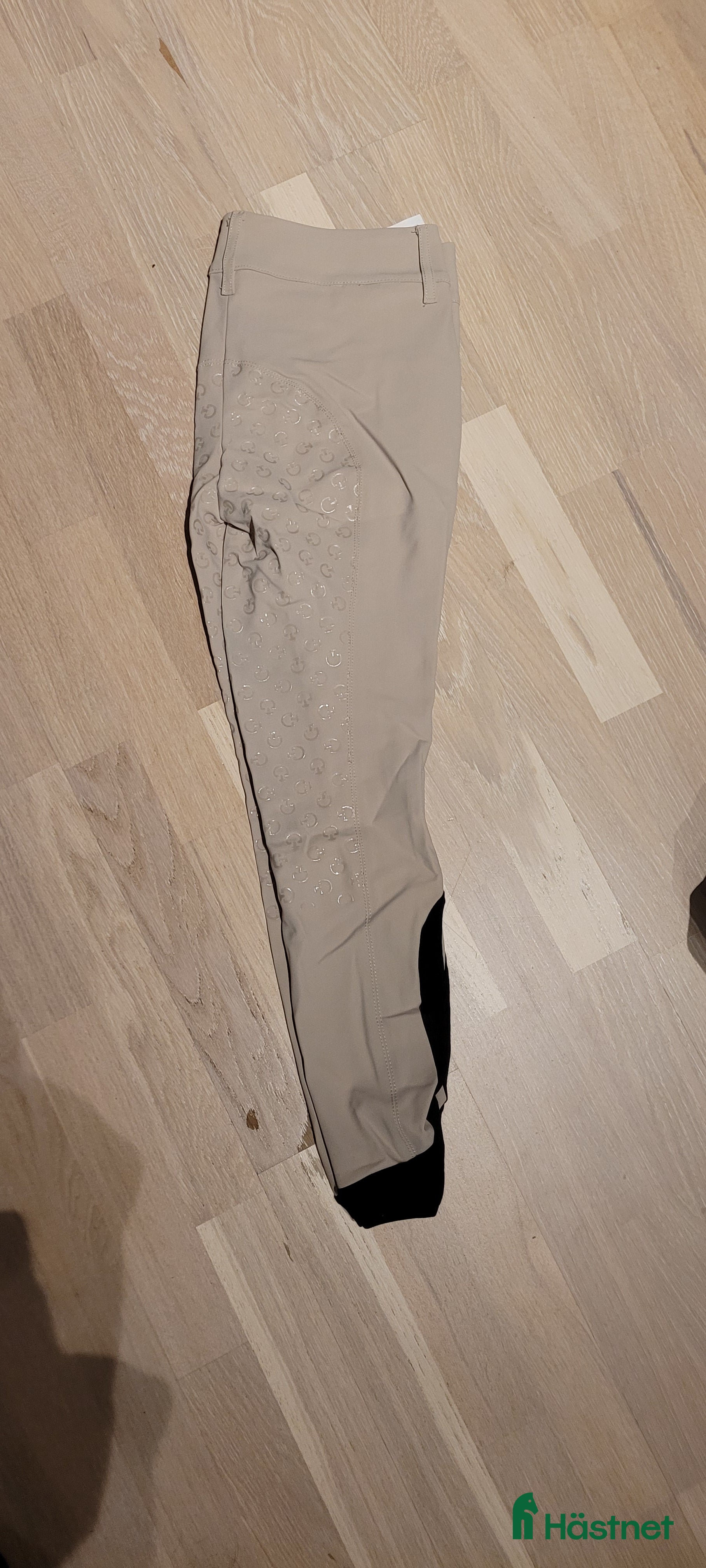 Ridbyxor ryttarutrustning till salu: Beiga CT american ridbyxor i nyskick i Bålsta - Annons 18