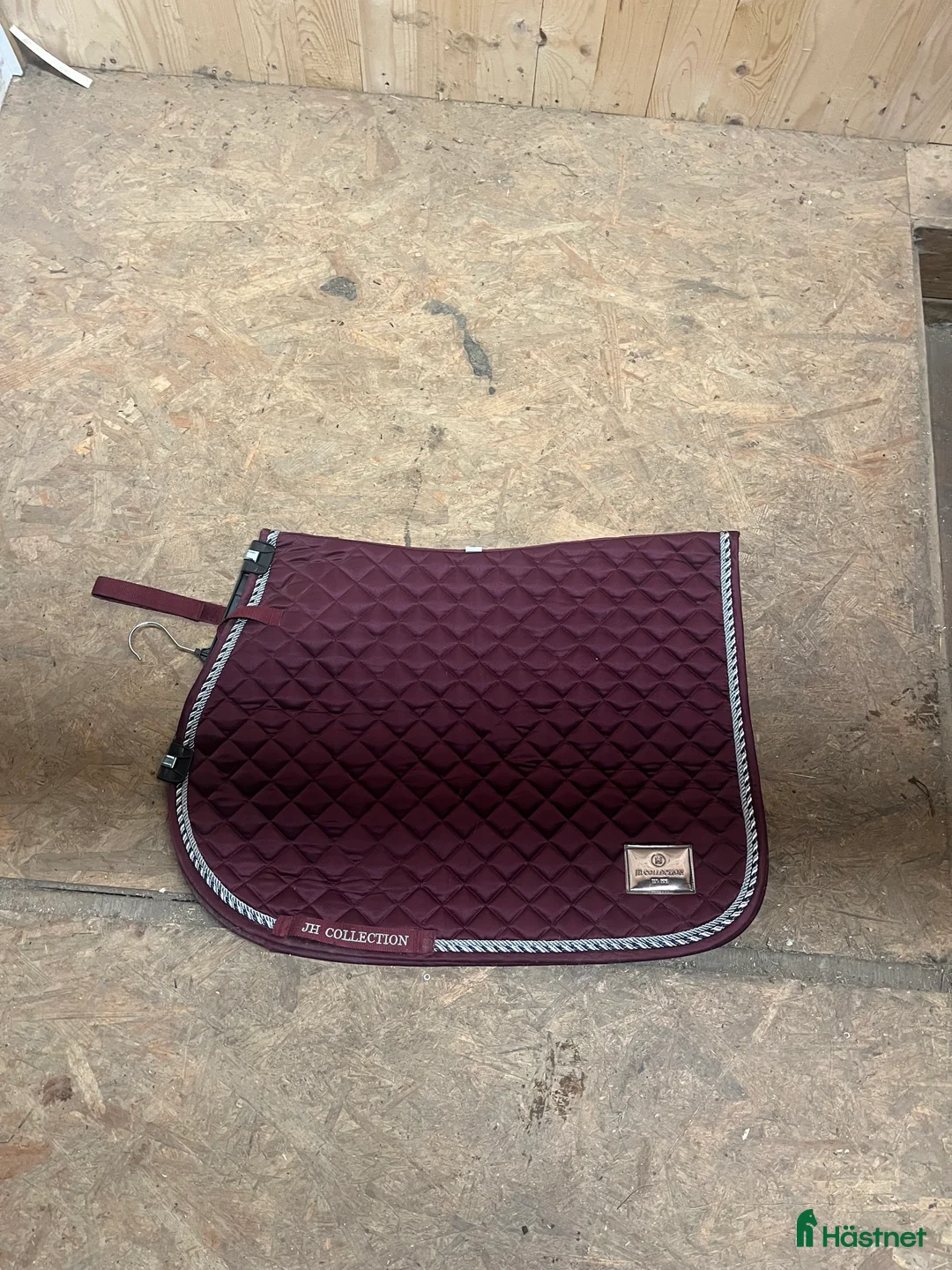 Schabrak & Vojlockar hästutrustning till salu: Massa schabrak - Annons 3