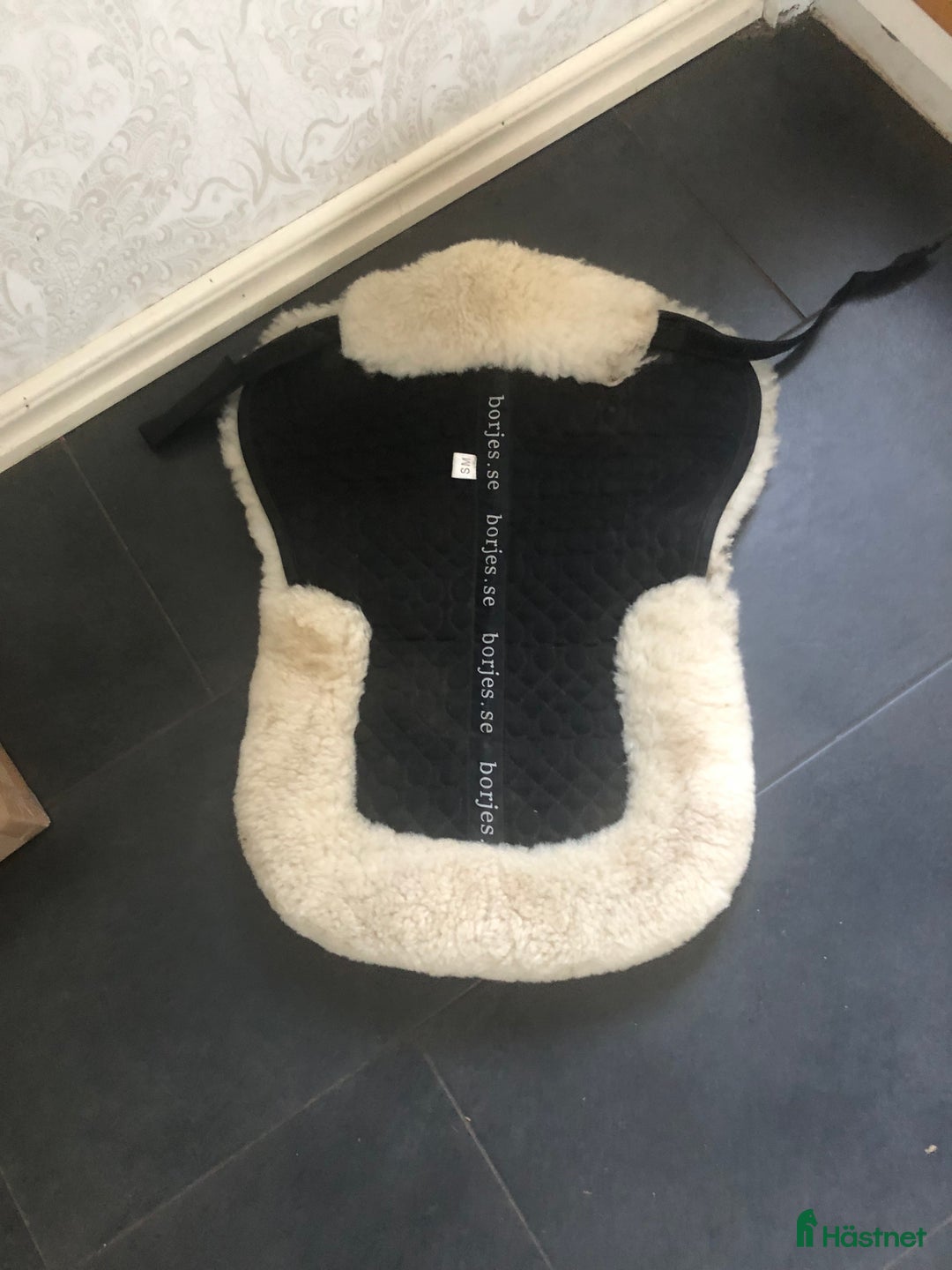 Övrig Hästutrustning hästutrustning till salu: Fårskinspadd i Kinnarumma - Annons 1