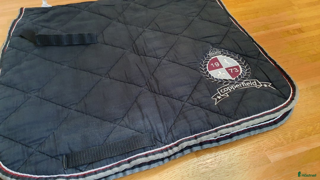 Schabrak & Vojlockar hästutrustning till salu: Dressyrschabrak i Haninge - Annons 3