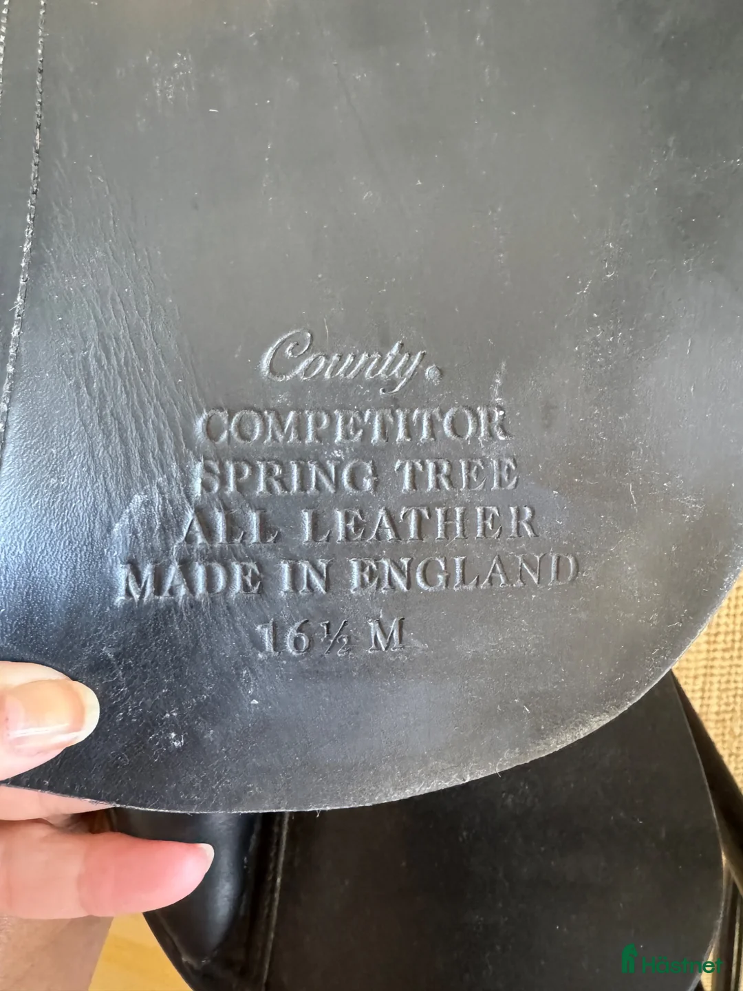 Sadlar hästutrustning till salu: County Competitor dressyrsadel 16½” M –  - Annons 8